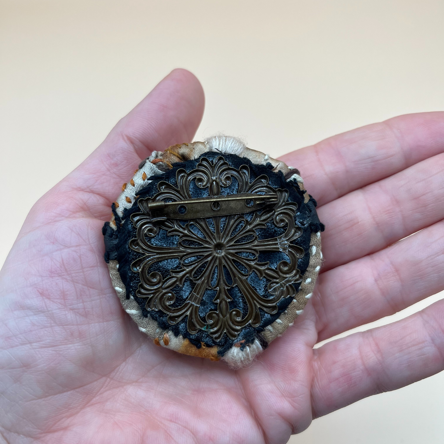 Handcrafted Fibre Art Brooch – Abstract Wearable Art #7 (2.5”)