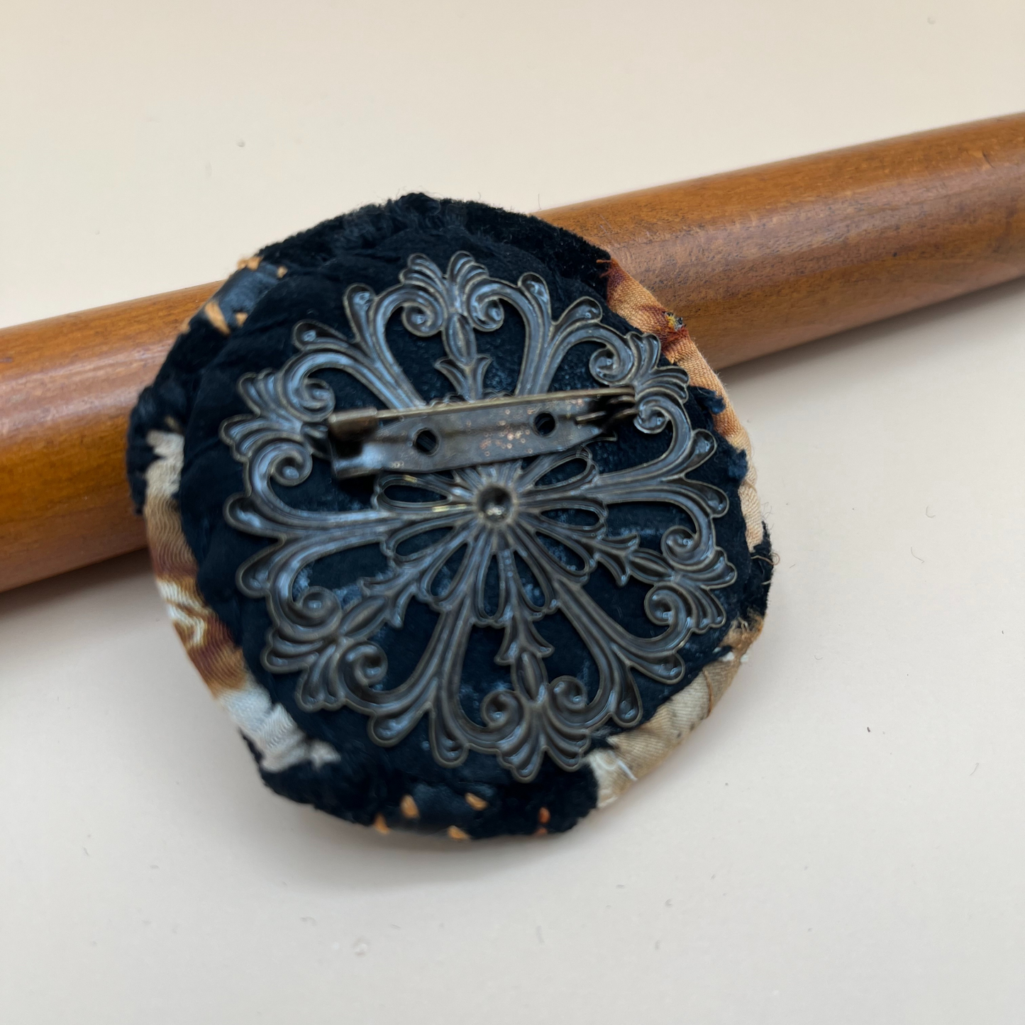 Handcrafted Fibre Art Brooch – Abstract Wearable Art #1 (2.5”)